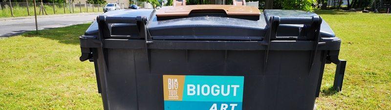 Foto1: Nur Bioabfall gehört in den Bioabfall