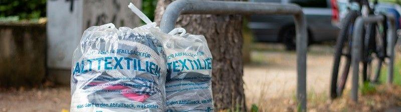 Foto2: Neuer Service: Sammlung von Alttextilien