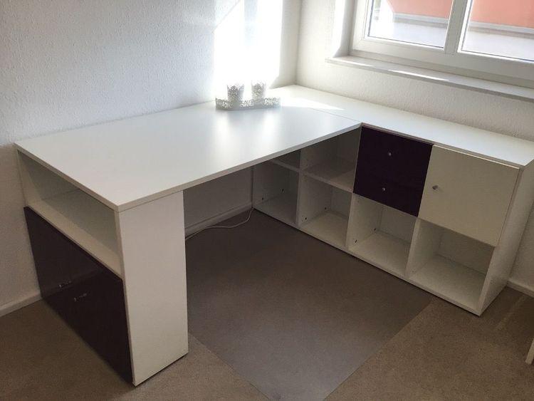 Bild: Schreibtisch 