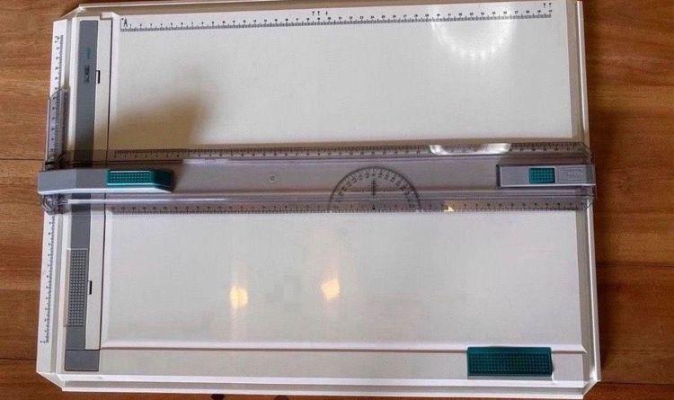 Bild: Zeichenplatte von Hebel 