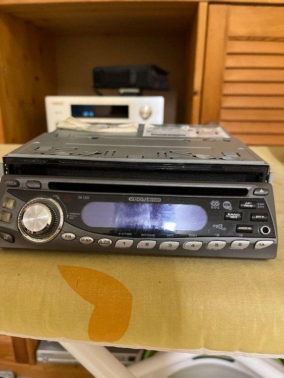 Bild: Altes Autoradio 