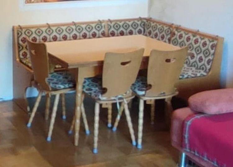 Bild: Eckbank mit Küchentisch