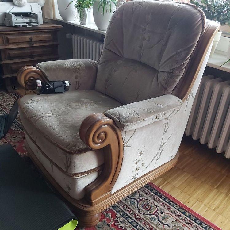 Bild: Couch mit 2 Sesseln zu verschenken 