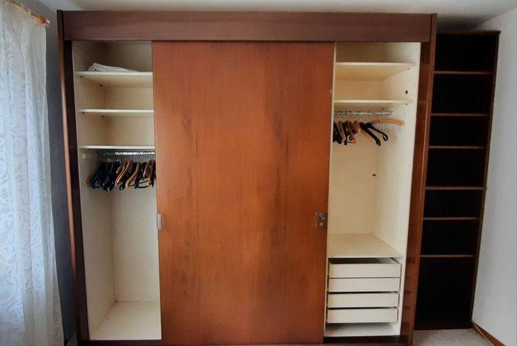 Bild: Schiebetüren-Kleiderschrank abzugeben
