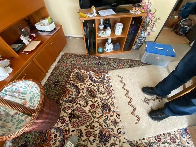 Bild: Unterschrank für Fernsehgerät